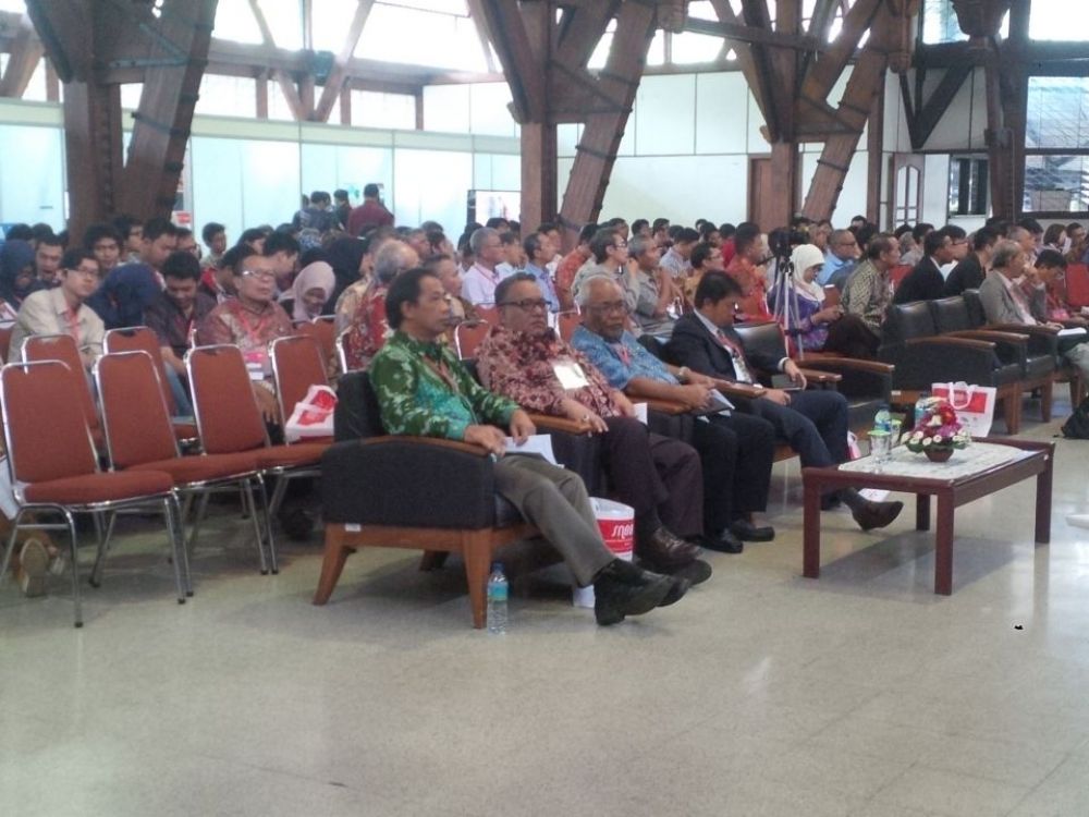 Gallery Seminar Nasional Besi & Baja, tanggal 27&28 April 2016, Bandung 9 4883eb45_7af2_4ad2_bc72_9c72e70af835