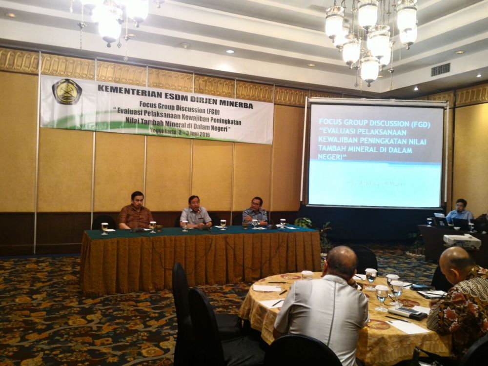 Gallery FGD  “Evaluasi Pelaksanaan Kewajiban Peningkatan Nilai Tambah Mineral di Dalam Negeri” di Yogyakarta 2-3 Juni 2016 1 664f063b_26f3_4f38_a443_5f8d4ab245d1