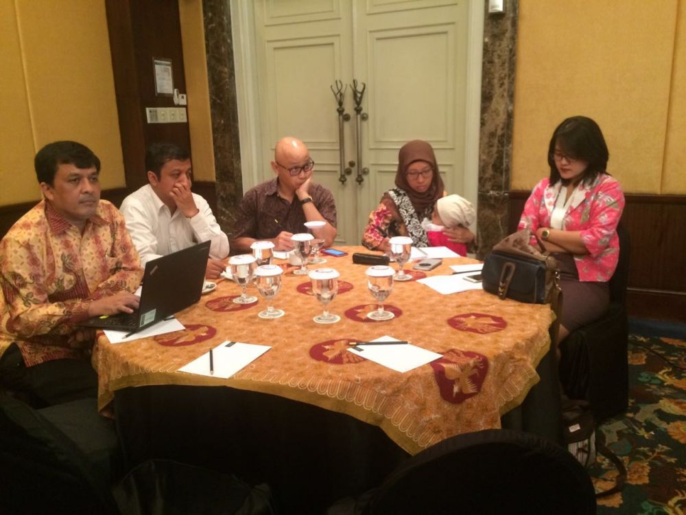 Gallery FGD  “Evaluasi Pelaksanaan Kewajiban Peningkatan Nilai Tambah Mineral di Dalam Negeri” di Yogyakarta 2-3 Juni 2016 16 7
