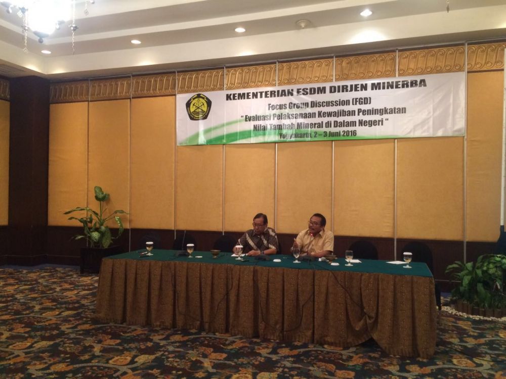 Gallery FGD  “Evaluasi Pelaksanaan Kewajiban Peningkatan Nilai Tambah Mineral di Dalam Negeri” di Yogyakarta 2-3 Juni 2016 20 a1