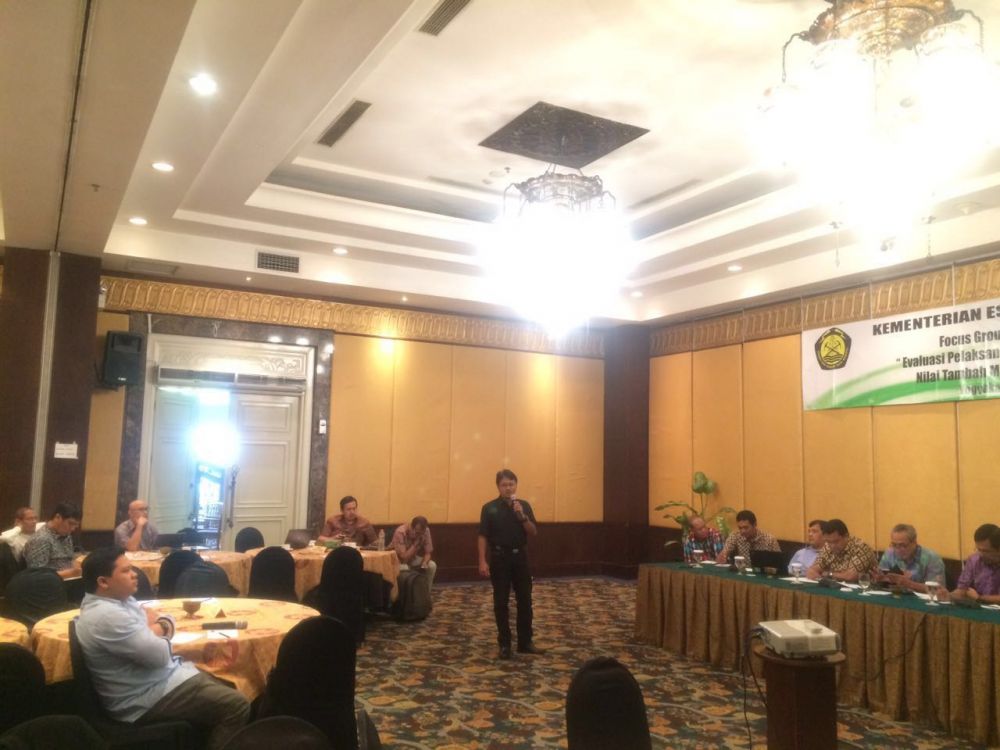 Gallery FGD  “Evaluasi Pelaksanaan Kewajiban Peningkatan Nilai Tambah Mineral di Dalam Negeri” di Yogyakarta 2-3 Juni 2016 21 a2