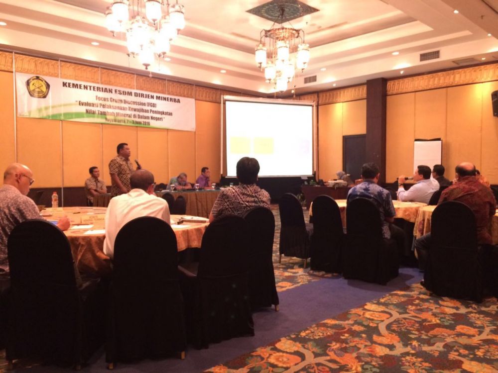Gallery FGD  “Evaluasi Pelaksanaan Kewajiban Peningkatan Nilai Tambah Mineral di Dalam Negeri” di Yogyakarta 2-3 Juni 2016 19 c