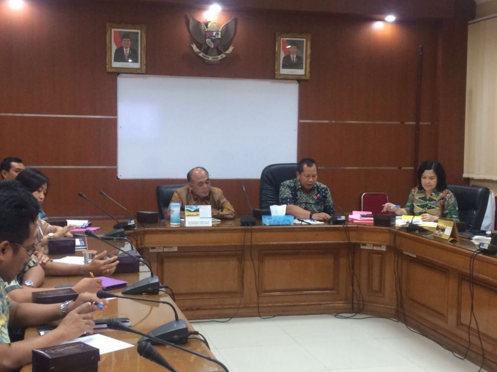 Gallery Rapat dengan Pusdiklat Minerba Bandung 1 img_20160314_wa000