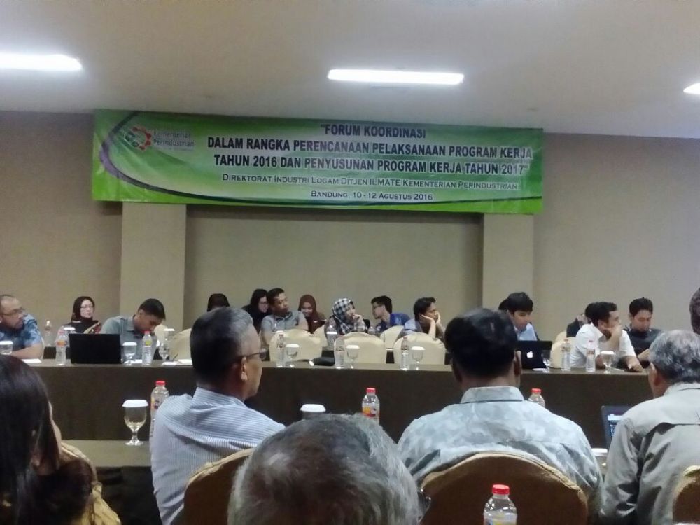 Gallery AP3I menghadiri rapat usulan program kerja tahun 2017 kementerian Perindustrian Ditjen ILMATE ,khusus logam dasar, Di Hotel Cokro Bandung 11 Agustus 2016 1 whatsapp_image_2016_08_16_at_09_13_32
