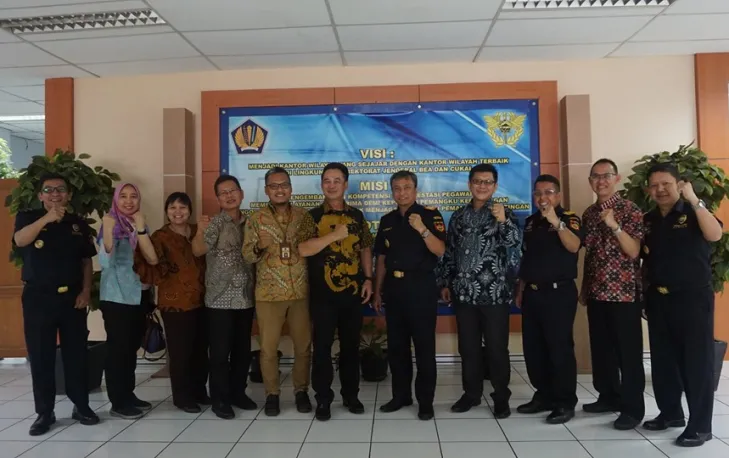 Bea Cukai Banten Terbitkan Izin Kawasan Berikat pada Perusahaan Pengolah Biji Nikel