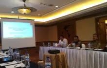 Gallery FGD  LPEM UI - manfaat dan kendala program hilirisasi serta tatakelola tambang boksit di Kalimantan barat - di Jakarta 27 Sept